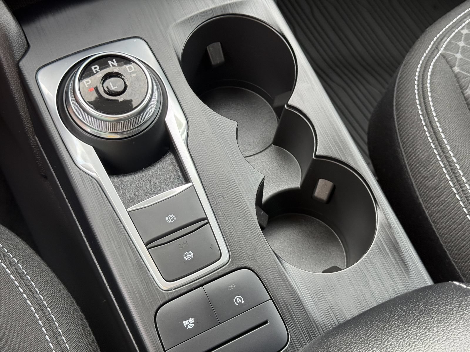 Certified 2025 Ford Escape Active FWD image 29