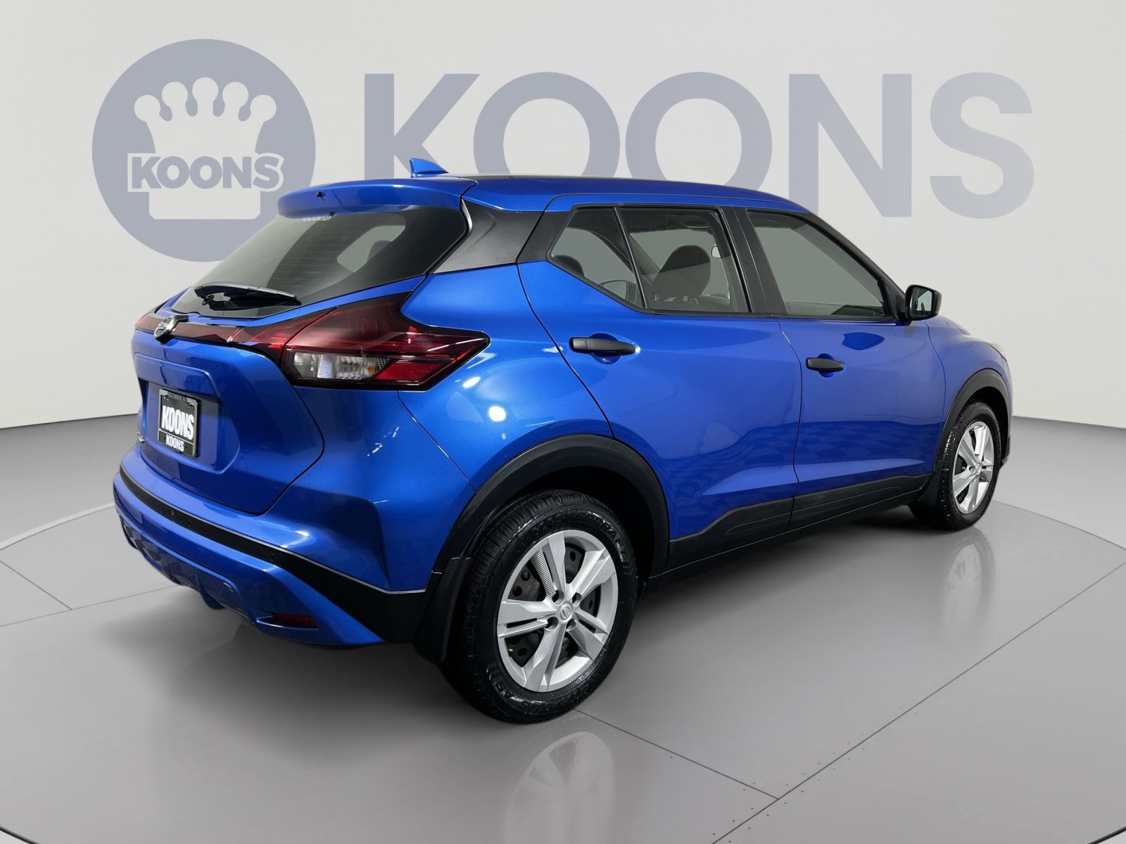 Used 2021 Nissan Kicks S FWD image 11