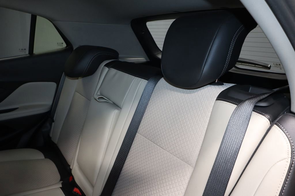 Used 2020 Buick Encore Preferred w/ Safety Package image 21