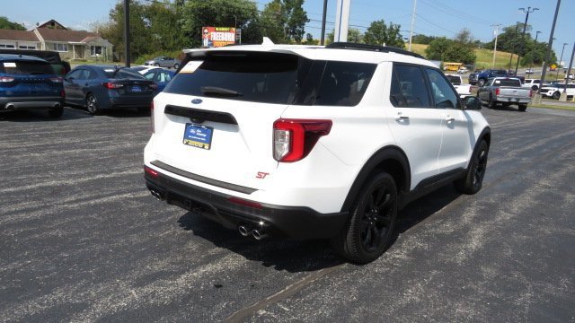 Certified 2023 Ford Explorer ST w/ Equipment Group 401A image 5