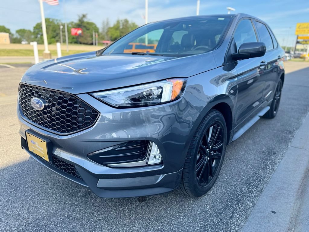 Certified 2024 Ford Edge ST-Line AWD/4WD image 35
