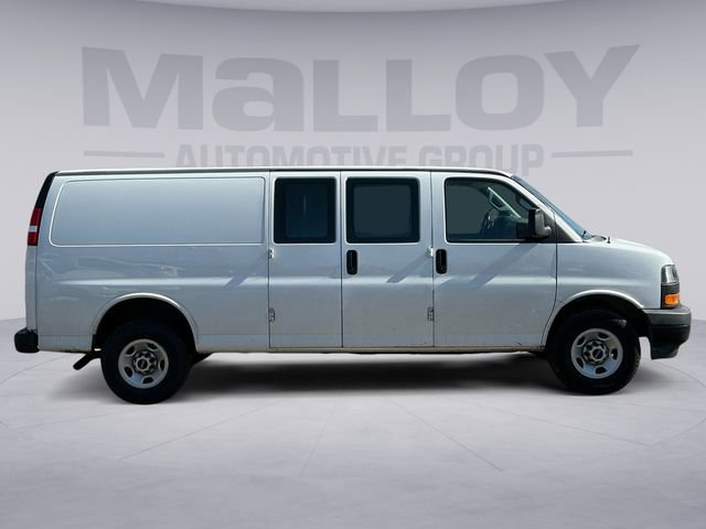 Used 2023 GMC Savana 3500 Extended w/ Driver Convenience Package image 8