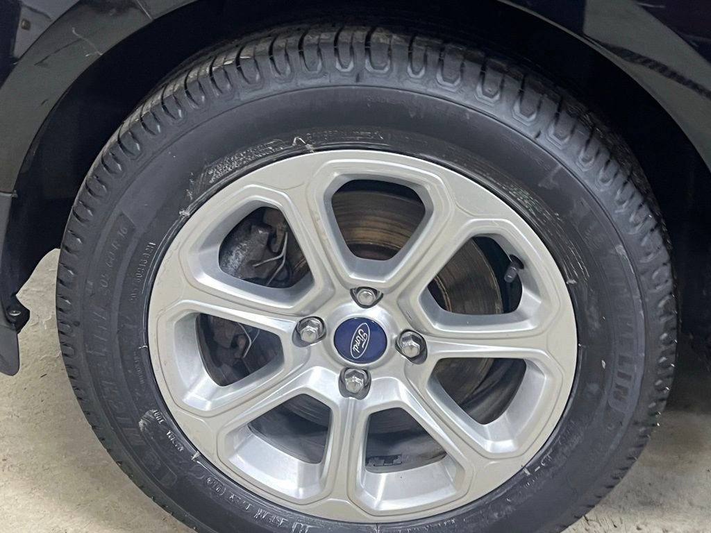 Certified 2018 Ford EcoSport SE image 9