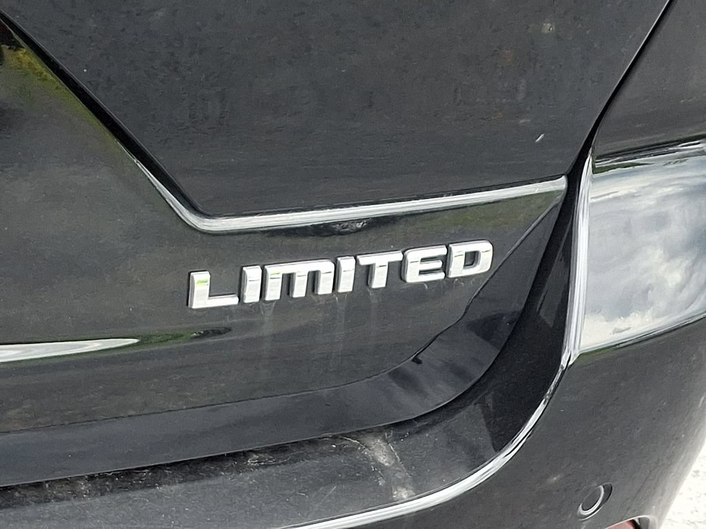 Used 2023 Jeep Grand Cherokee Limited AWD/4WD image 29