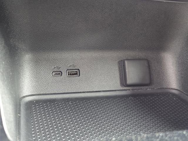 Used 2024 Chevrolet Traverse LS image 23