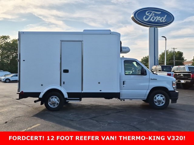 Certified 2023 Ford E-350 and Econoline 350 Super Duty w/ Power Windows & Locks Group RWD image 4