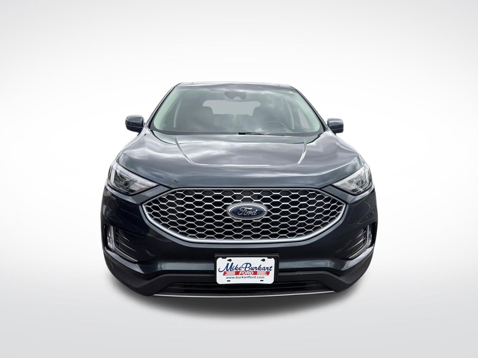 Certified 2024 Ford Edge SEL w/ Convenience Package AWD/4WD image 3