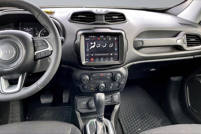Used 2023 Jeep Renegade Latitude AWD/4WD image 6