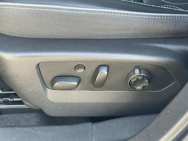 Used 2021 Buick Envision Avenir w/ Technology Package II image 19