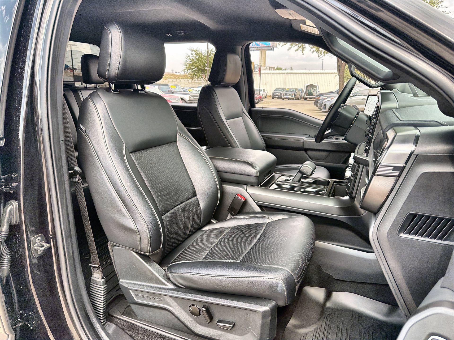Certified 2025 Ford F150 Lariat AWD/4WD image 24