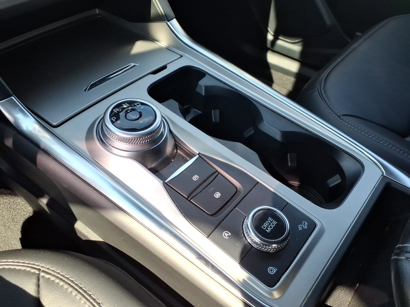 Certified 2023 Ford Explorer XLT w/ Equipment Group 202A image 14