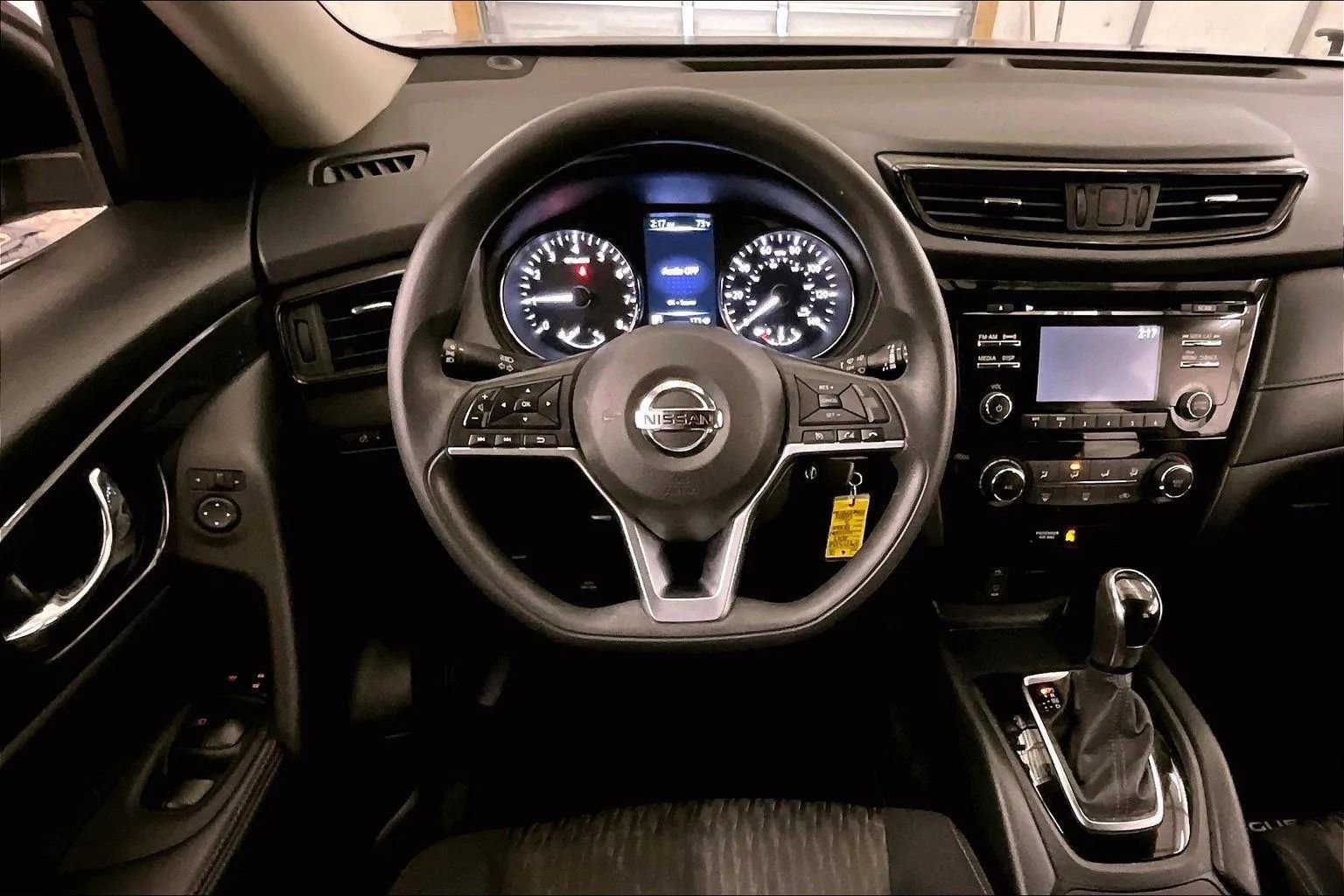 Used 2017 Nissan Rogue S image 5