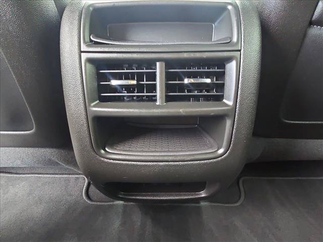 Used 2025 Cadillac XT5 Luxury FWD image 16