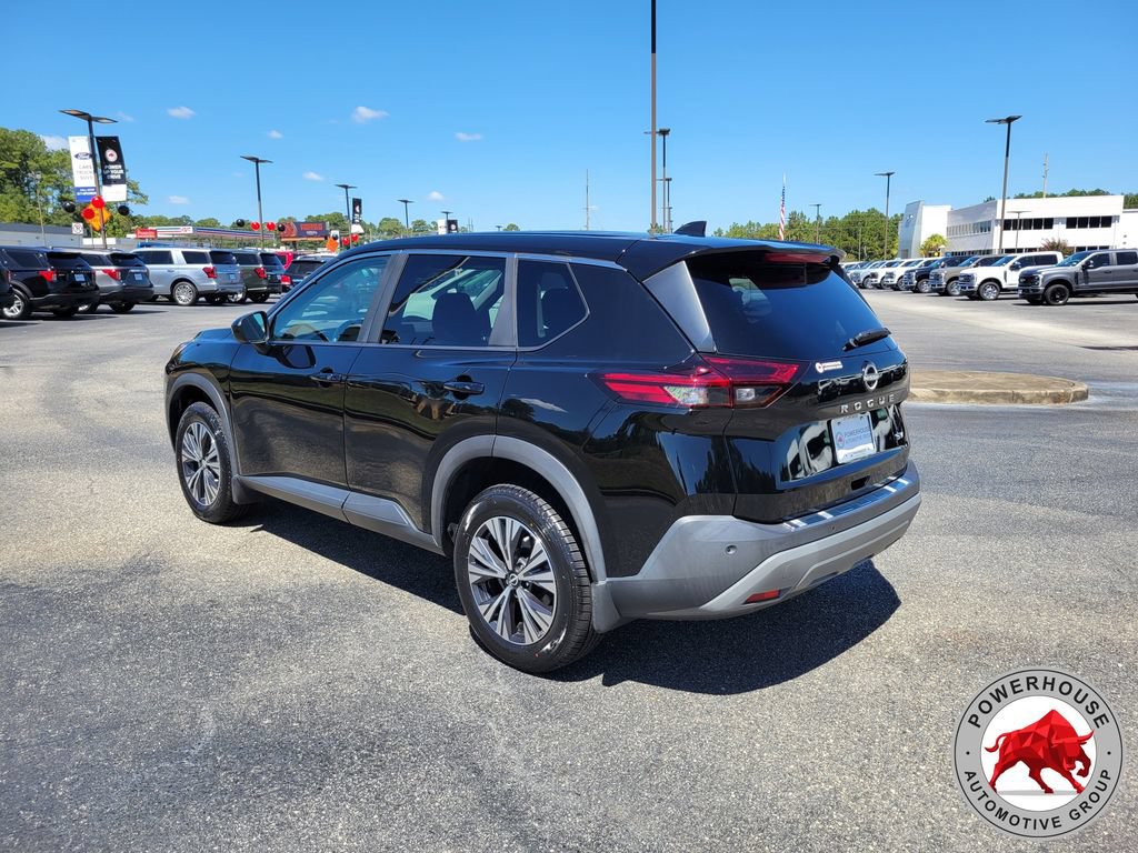 Used 2023 Nissan Rogue SV FWD image 4