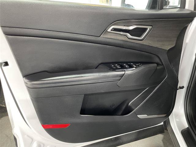 Used 2024 Kia Sportage X-Line w/ X-Line Premium Package AWD/4WD image 17