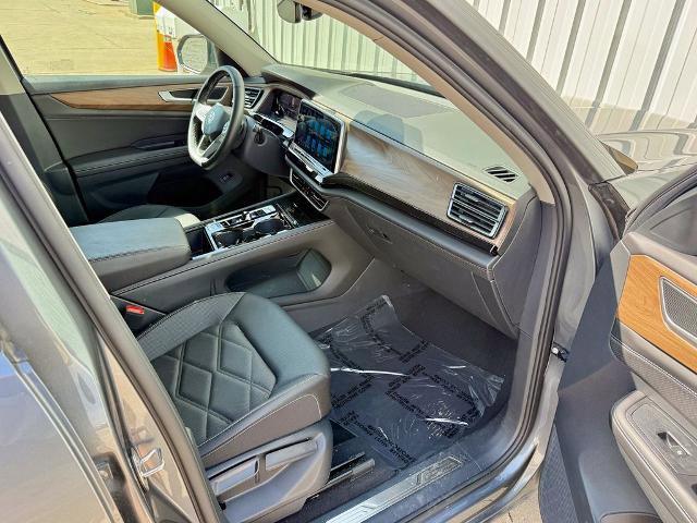 Used 2025 Volkswagen Atlas SE AWD/4WD image 21