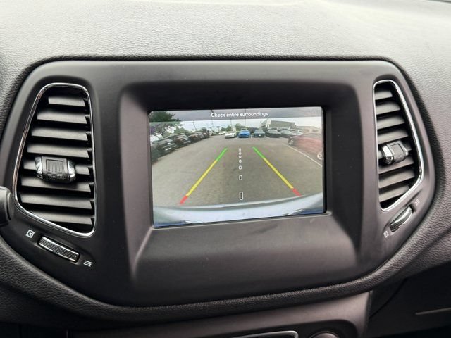 Used 2019 Jeep Compass Latitude w/ Popular Equipment Group AWD/4WD image 19