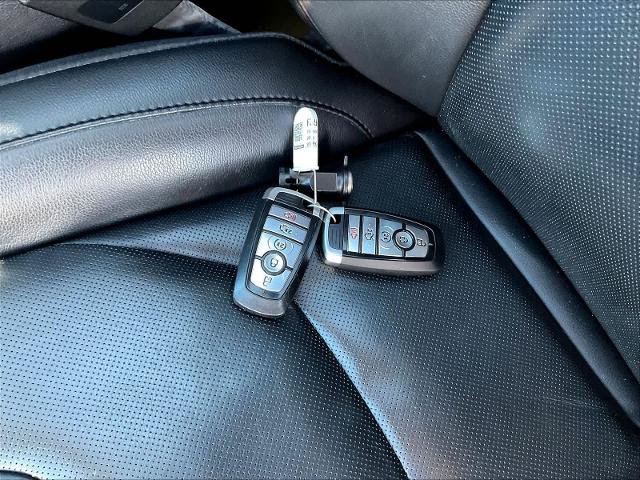 Certified 2019 Ford Edge Titanium w/ Equipment Group 301A AWD/4WD image 35