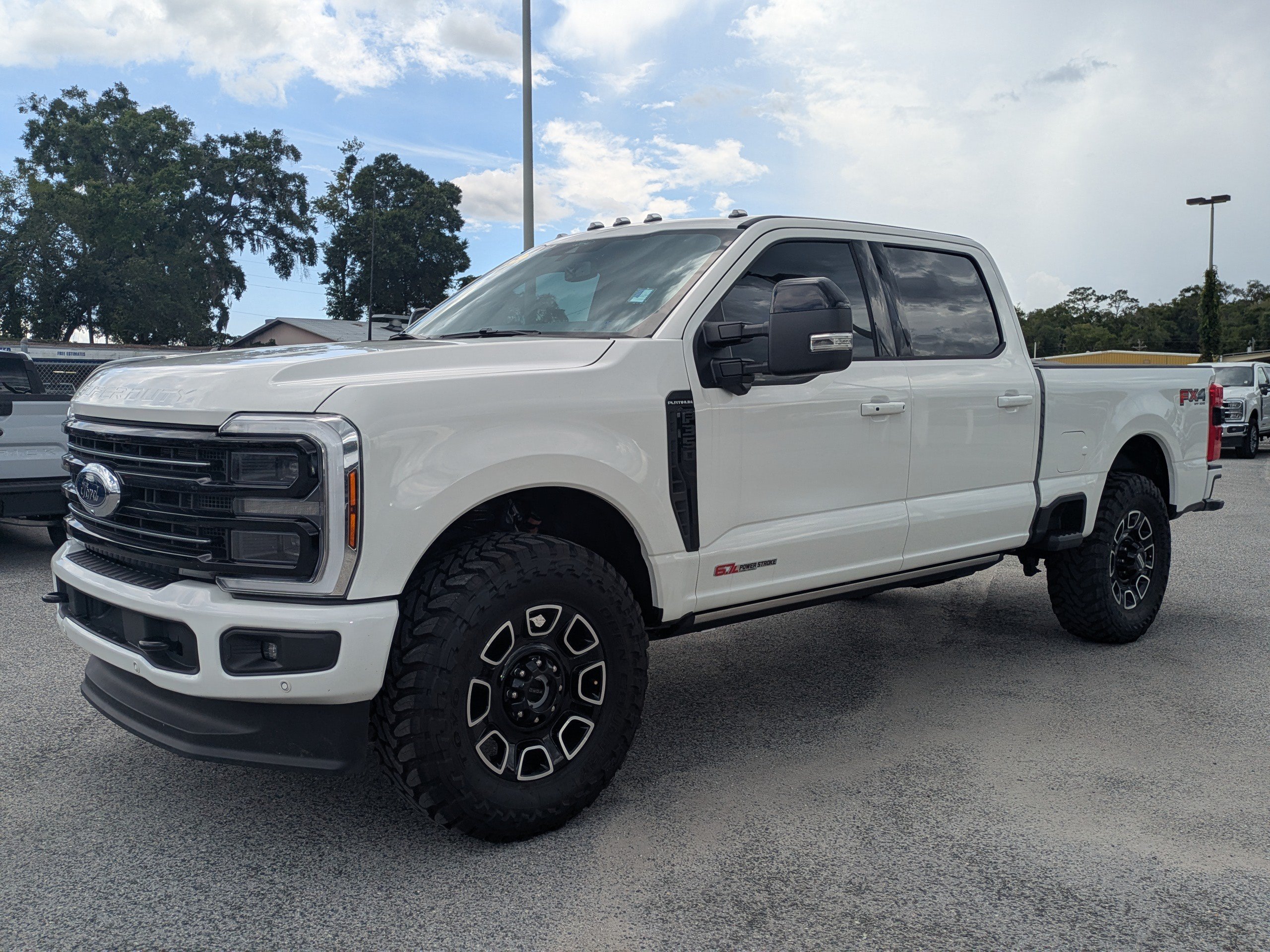 Certified 2025 Ford F350 Platinum w/ FX4 Off-Road Package AWD/4WD image 8