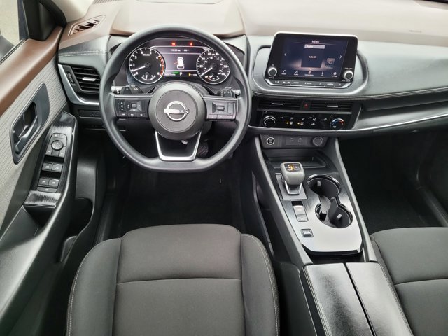 Used 2023 Nissan Rogue S image 12