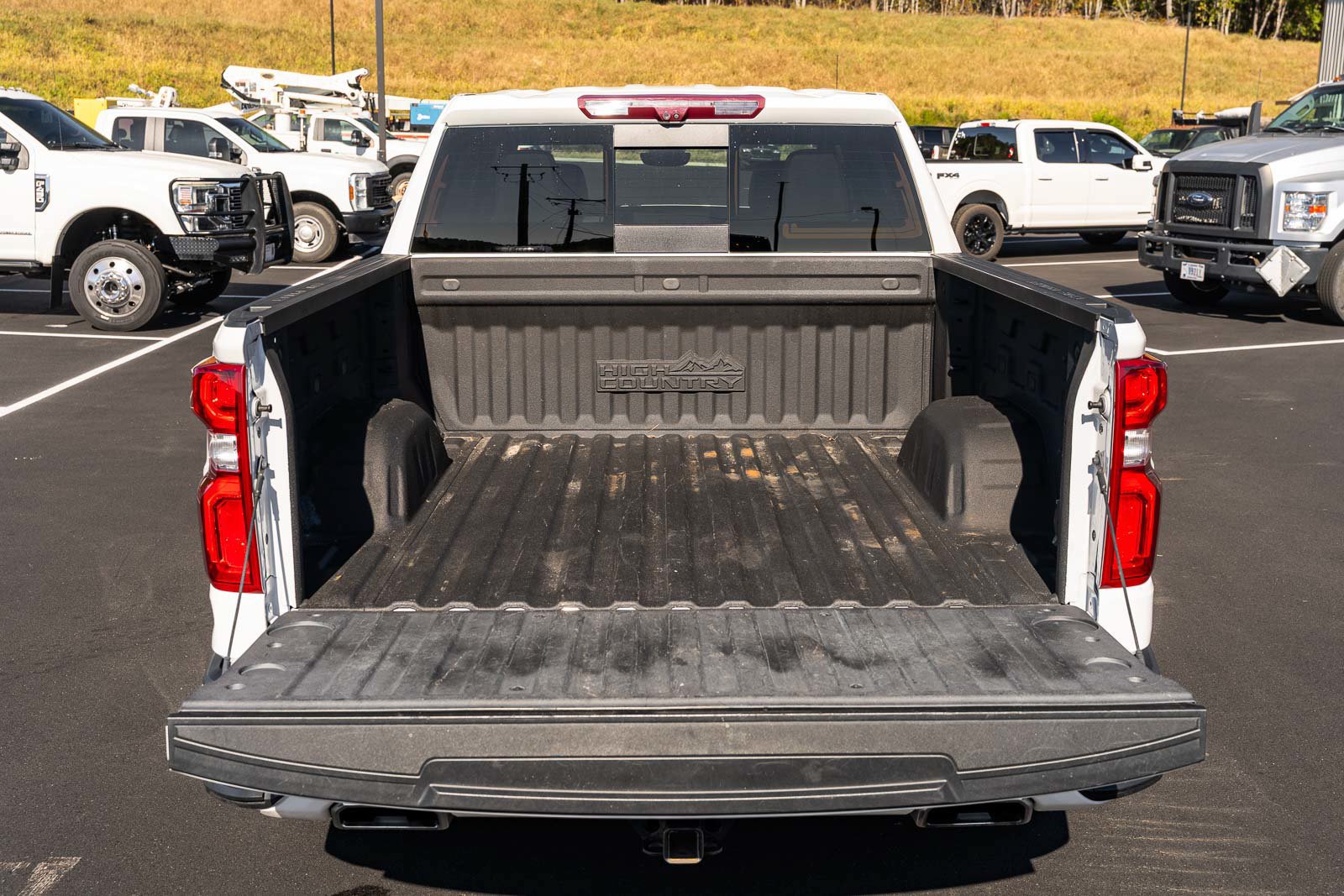 Used 2023 Chevrolet Silverado 1500 High Country w/ Technology Package AWD/4WD image 15