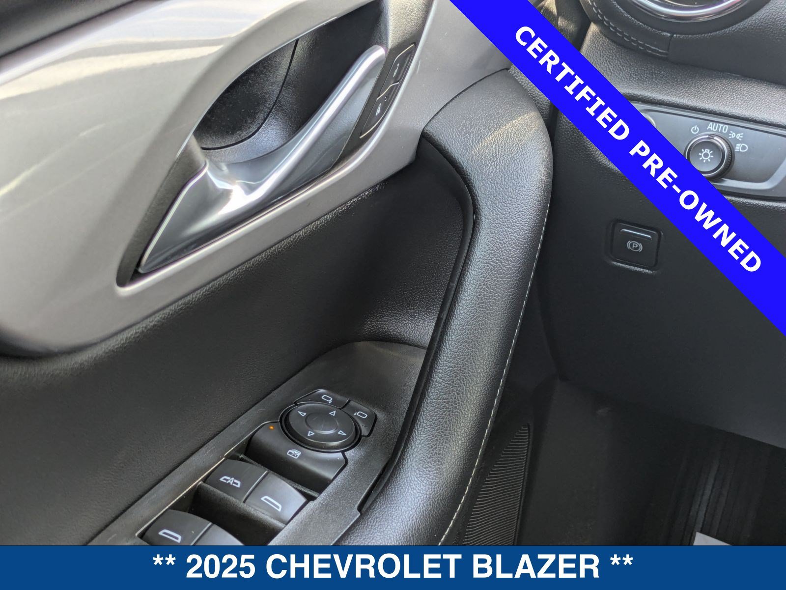 Used 2025 Chevrolet Blazer LT FWD image 24