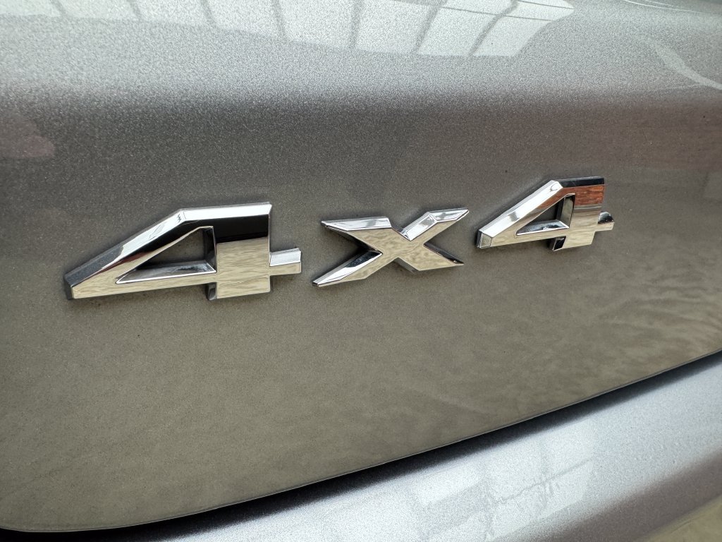 Used 2022 Jeep Compass Latitude AWD/4WD image 3