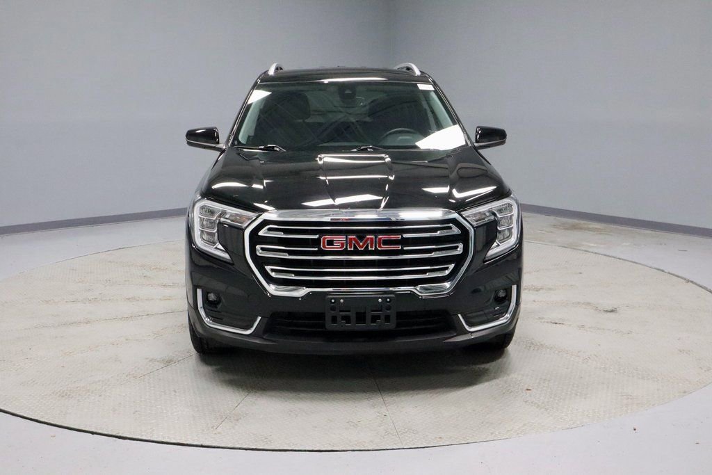 Used 2024 GMC Terrain SLT image 8