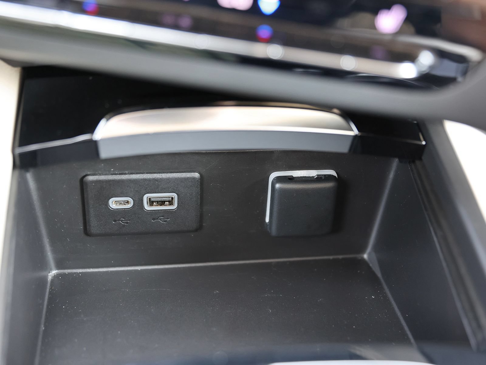 Used 2022 Buick Envision Preferred AWD/4WD image 28