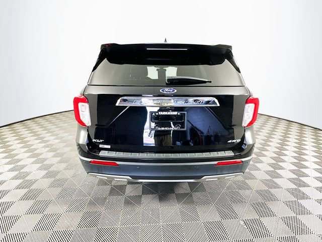 Certified 2022 Ford Explorer XLT w/ Equipment Group 202A image 4
