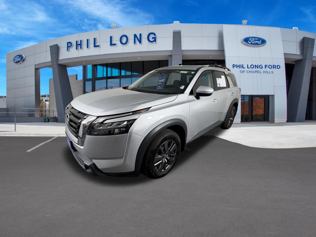 Used 2023 Nissan Pathfinder SV