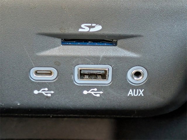 Used 2023 Chevrolet TrailBlazer RS w/ Sun and Liftgate Package image 21