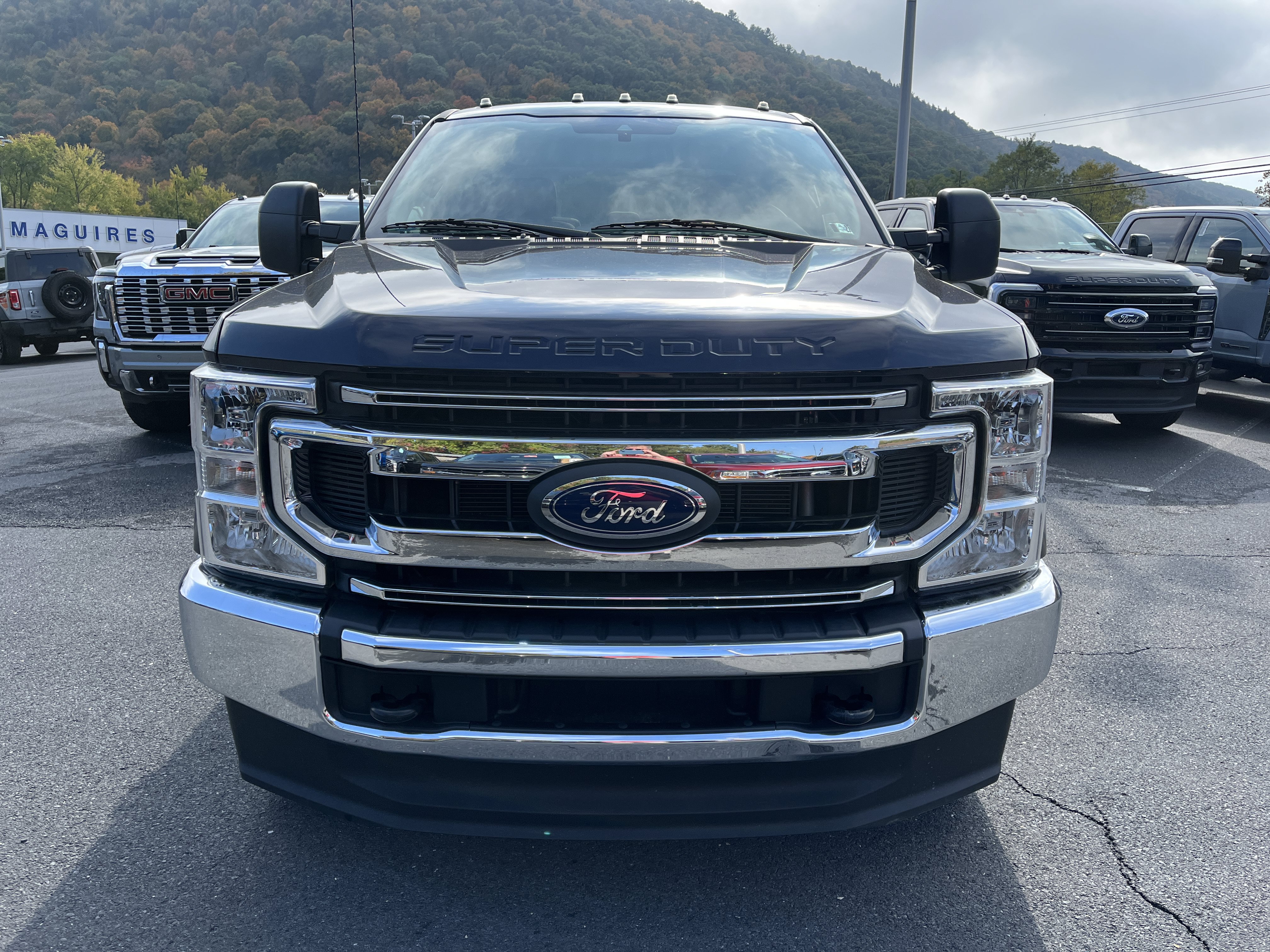 Certified 2021 Ford F250 XL w/ STX Appearance Package AWD/4WD image 3