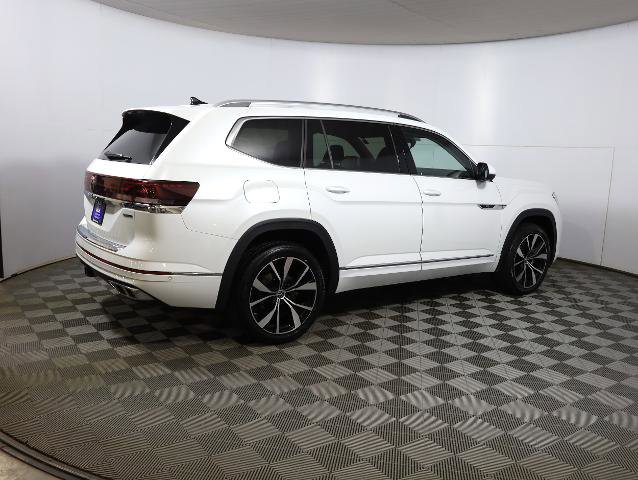Used 2024 Volkswagen Atlas SEL Premium R-Line image 4