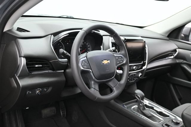 Used 2021 Chevrolet Traverse LT FWD image 16