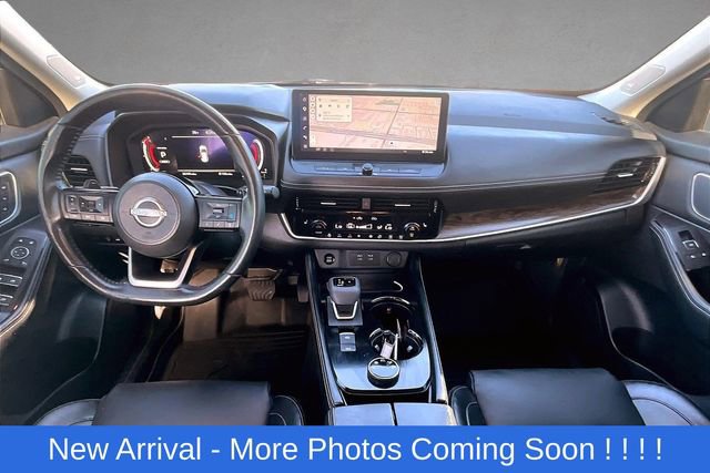 Used 2024 Nissan Rogue Platinum w/ Platinum Premium Package AWD/4WD image 12