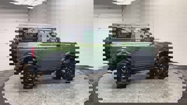 Certified 2023 Ford Bronco Black Diamond image 5