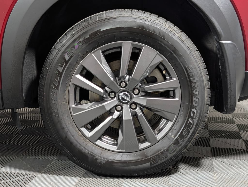 Used 2022 Nissan Pathfinder SV w/ SV Premium Package AWD/4WD image 28