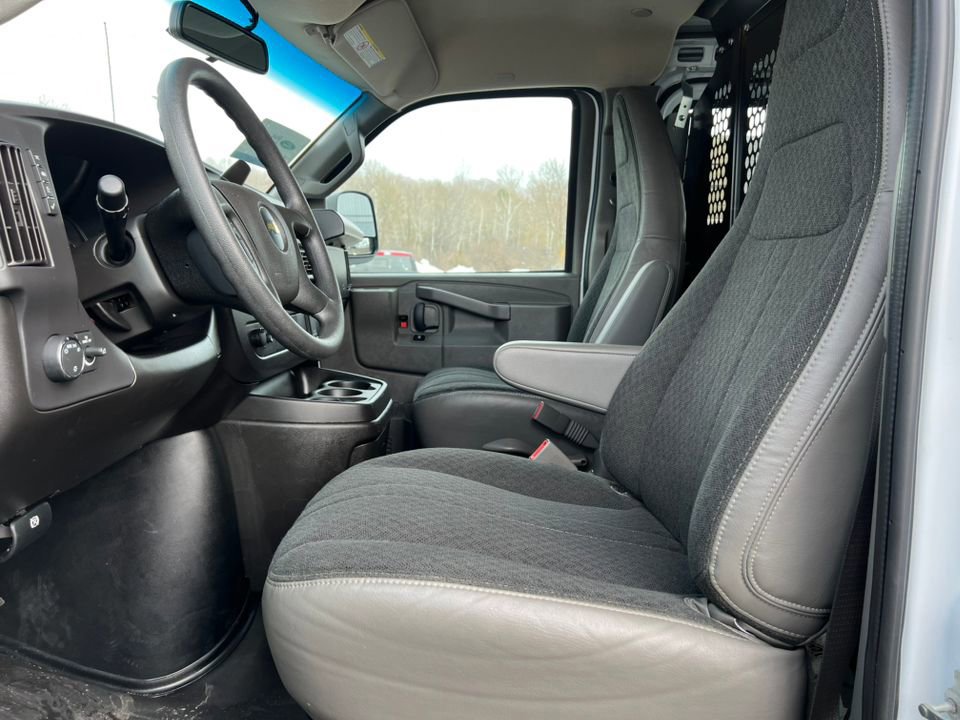 Used 2024 Chevrolet Express 2500 Work Van w/ Driver Convenience Package image 9