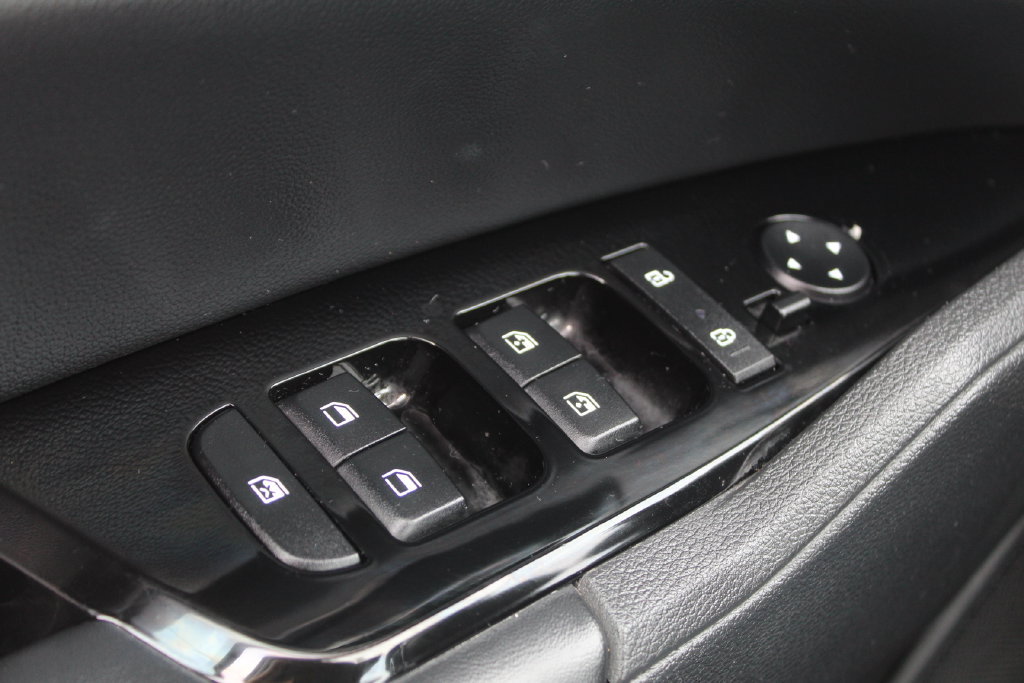 Used 2023 Kia Sportage SX FWD image 27