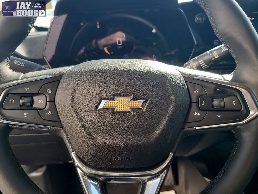 Used 2025 Chevrolet Trax LT w/ LT Convenience Package image 14