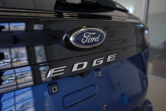 Certified 2023 Ford Edge SEL w/ Convenience Package AWD/4WD image 11