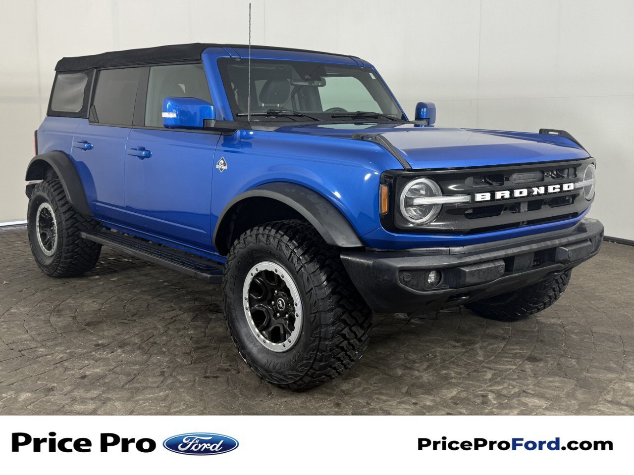 Certified 2022 Ford Bronco Outer Banks w/ Sasquatch Package AWD/4WD image 1