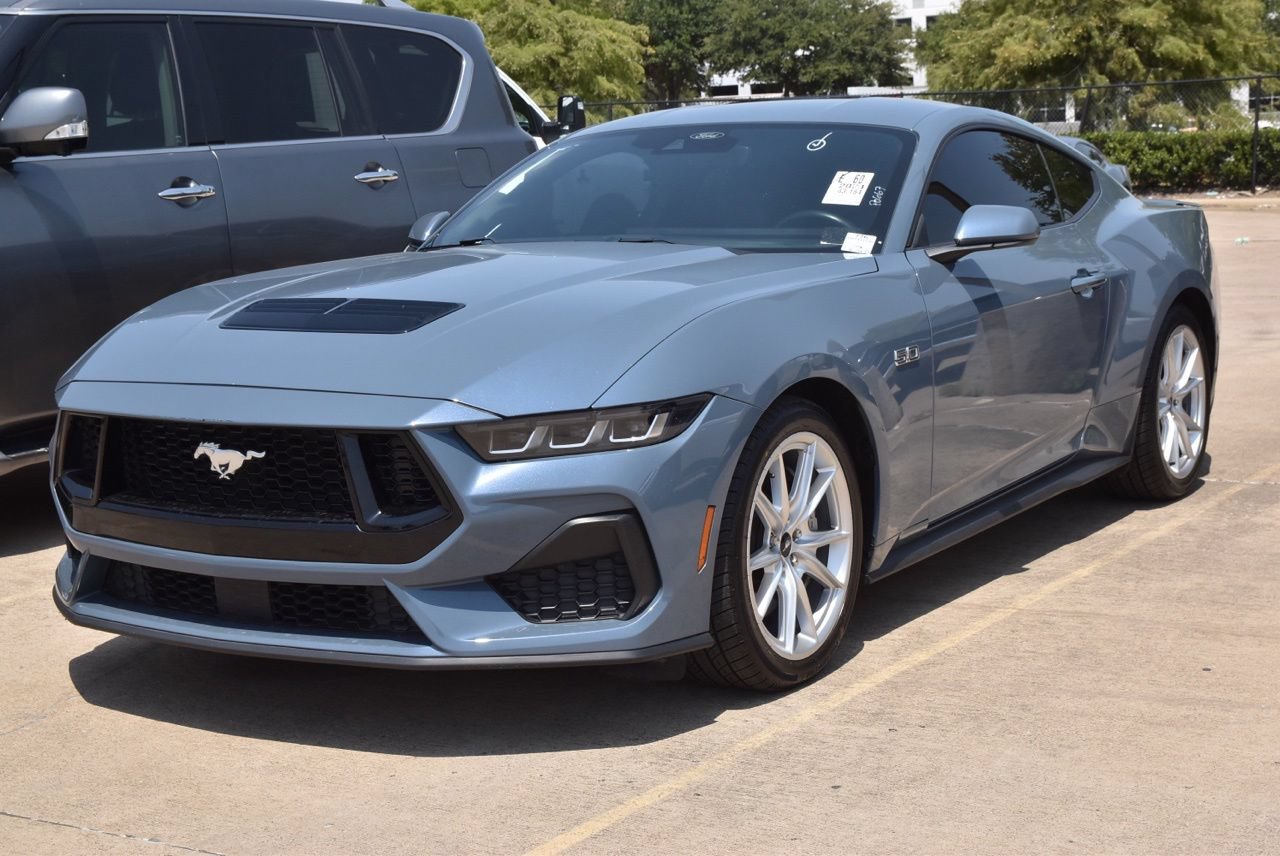 Certified 2024 Ford Mustang GT Premium RWD image 2