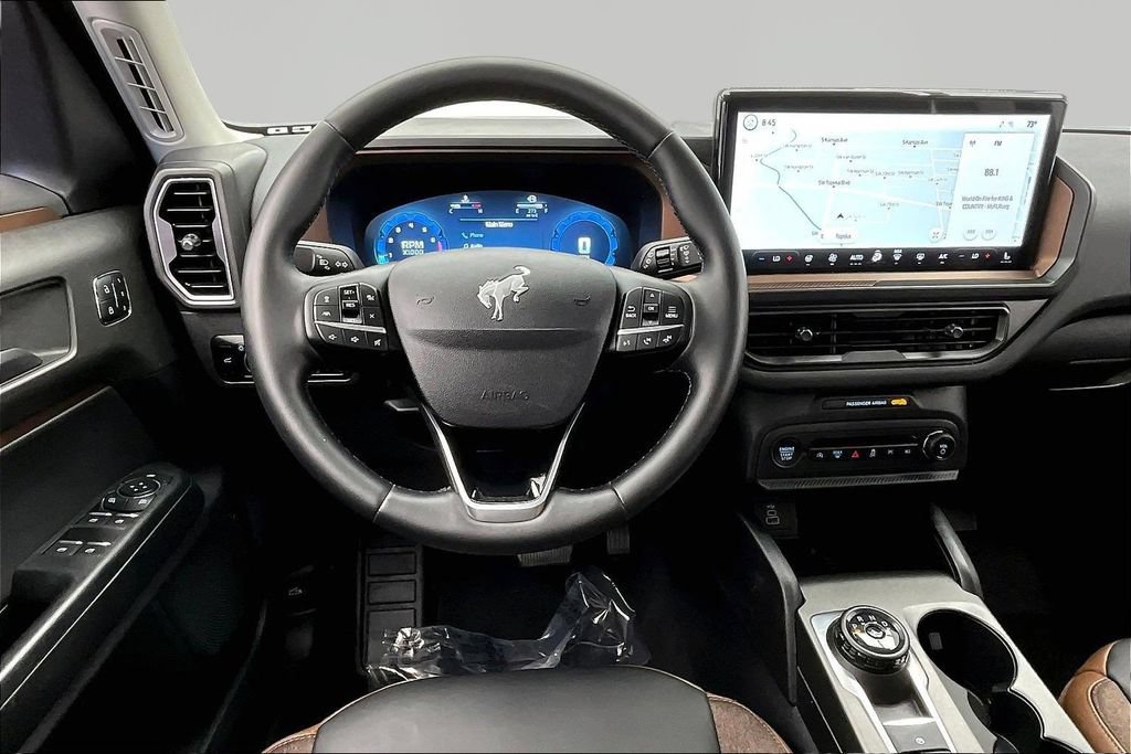Certified 2025 Ford Bronco Sport Outer Banks w/ Outer Banks Tech Package+ AWD/4WD image 5