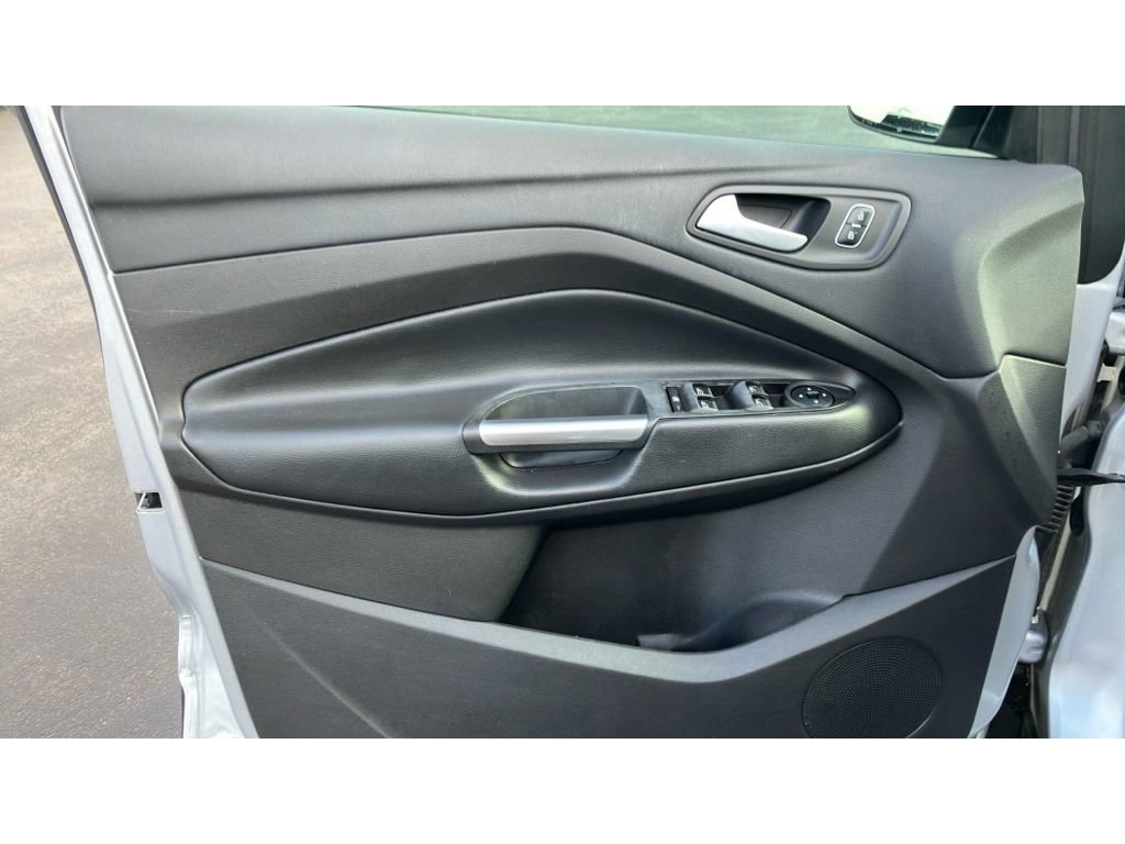 Certified 2017 Ford Escape SE w/ Equipment Group 201A image 16