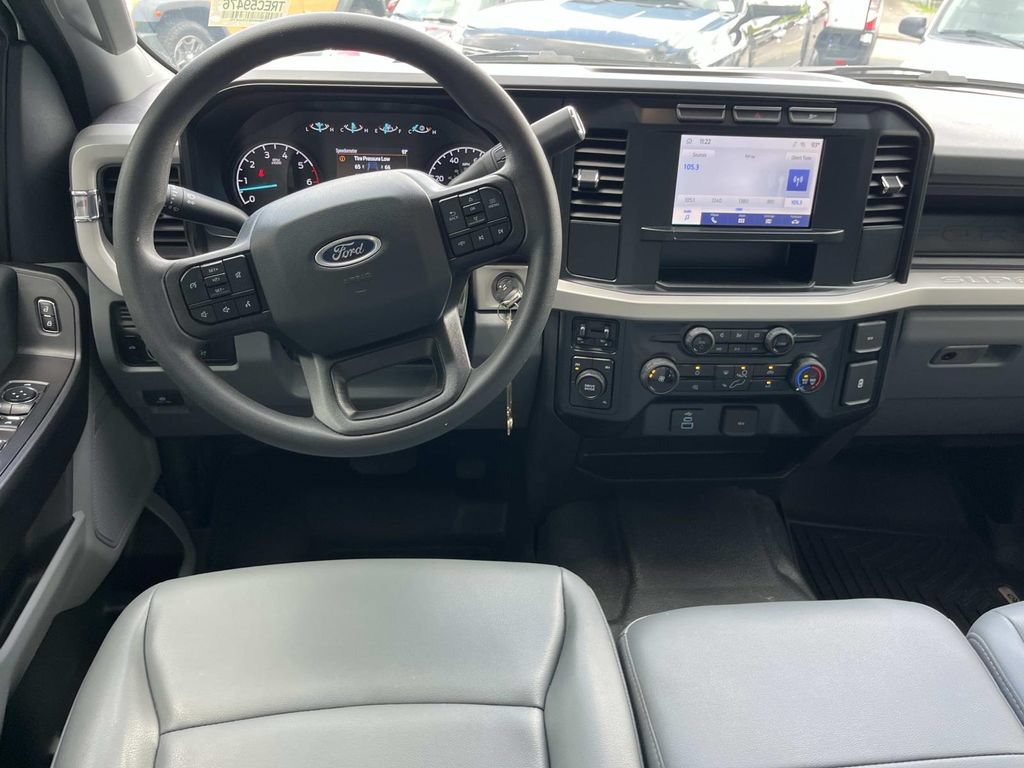 Certified 2024 Ford F250 XL w/ XL Chrome Package AWD/4WD image 15