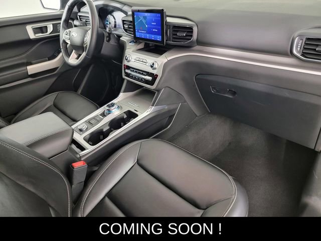 Certified 2022 Ford Explorer XLT w/ Equipment Group 202A image 19