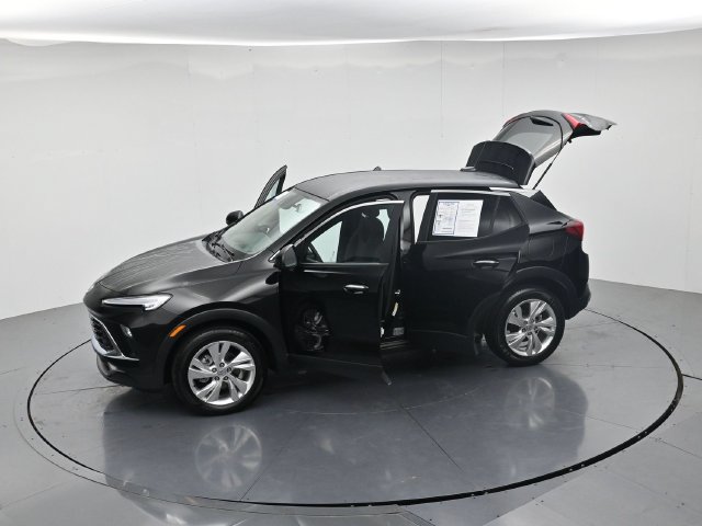 Used 2025 Buick Encore GX Preferred FWD image 48