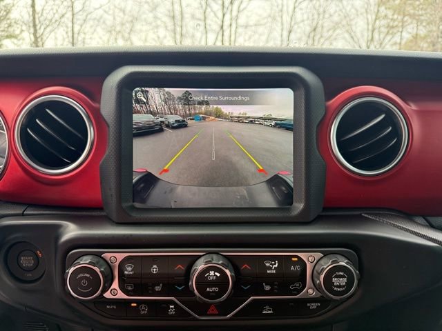 Used 2023 Jeep Gladiator Rubicon w/ Cold Weather Group image 16